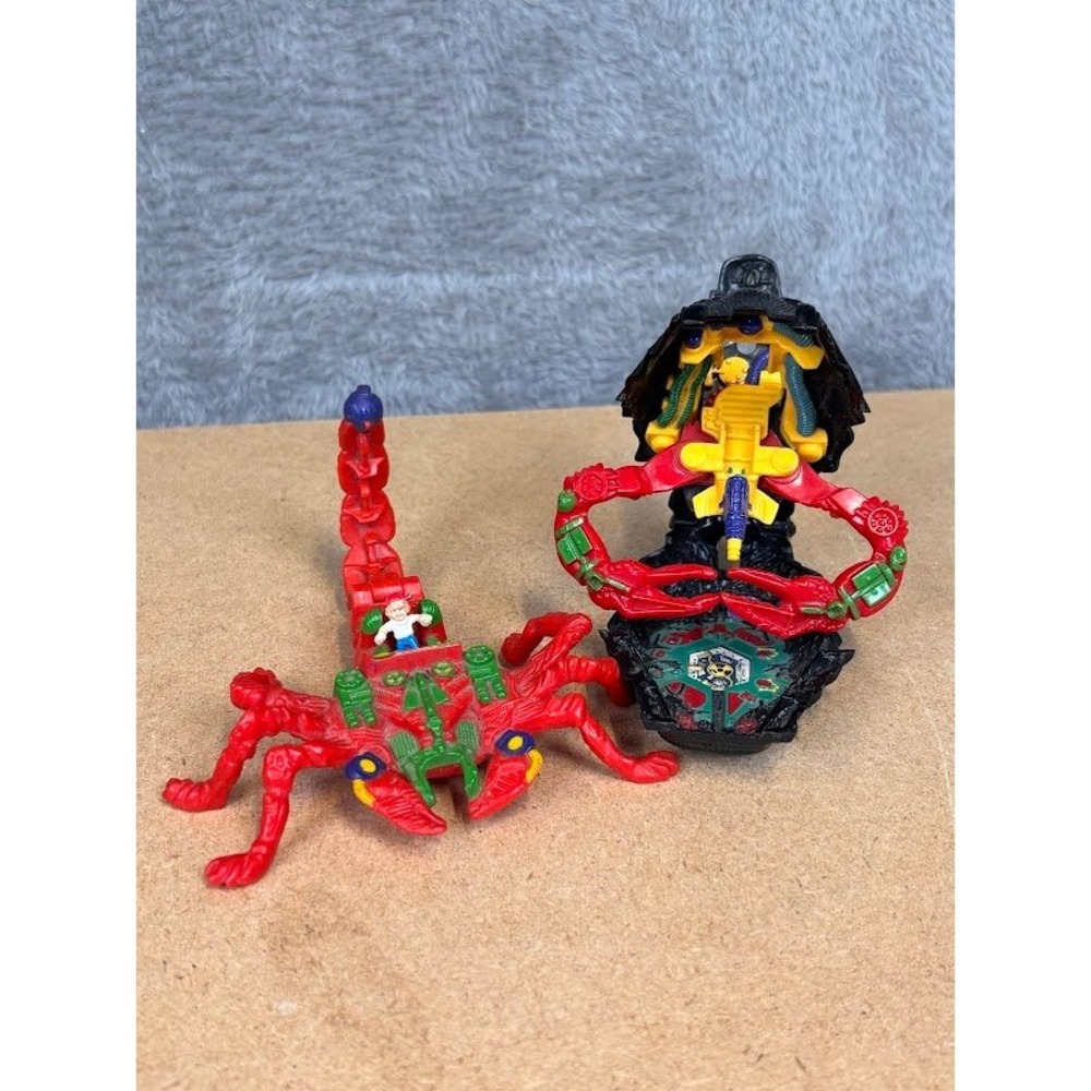 Vintage 1993 Bluebird Mighty Max Stings Scorpion Doom Zone Playset with Figure